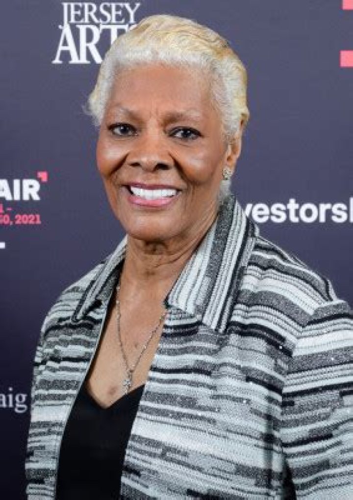 Is Dionne Warwick Still Alive 2022? Her Age Net Worth And Health Update – Is She Sick?