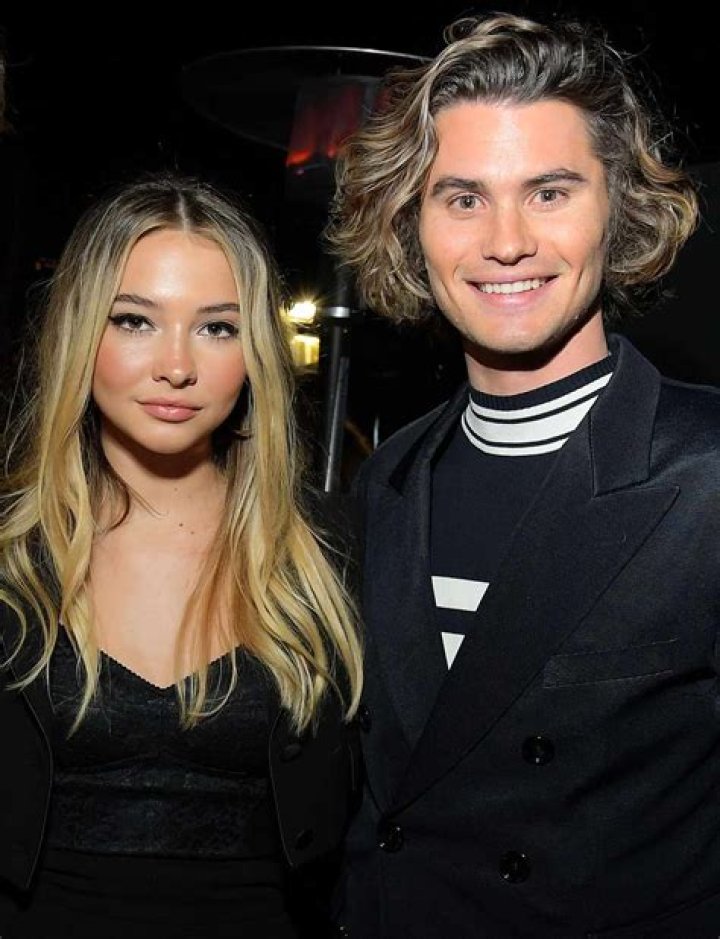 Is Madelyn Cline Lesbian? Why She Broke Up with Chase Stokes?