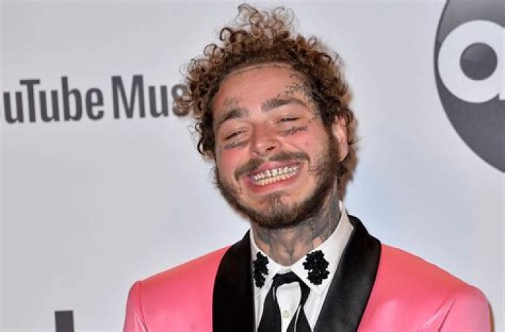 
Is Rapper Post Malone Gay in Real Life? 