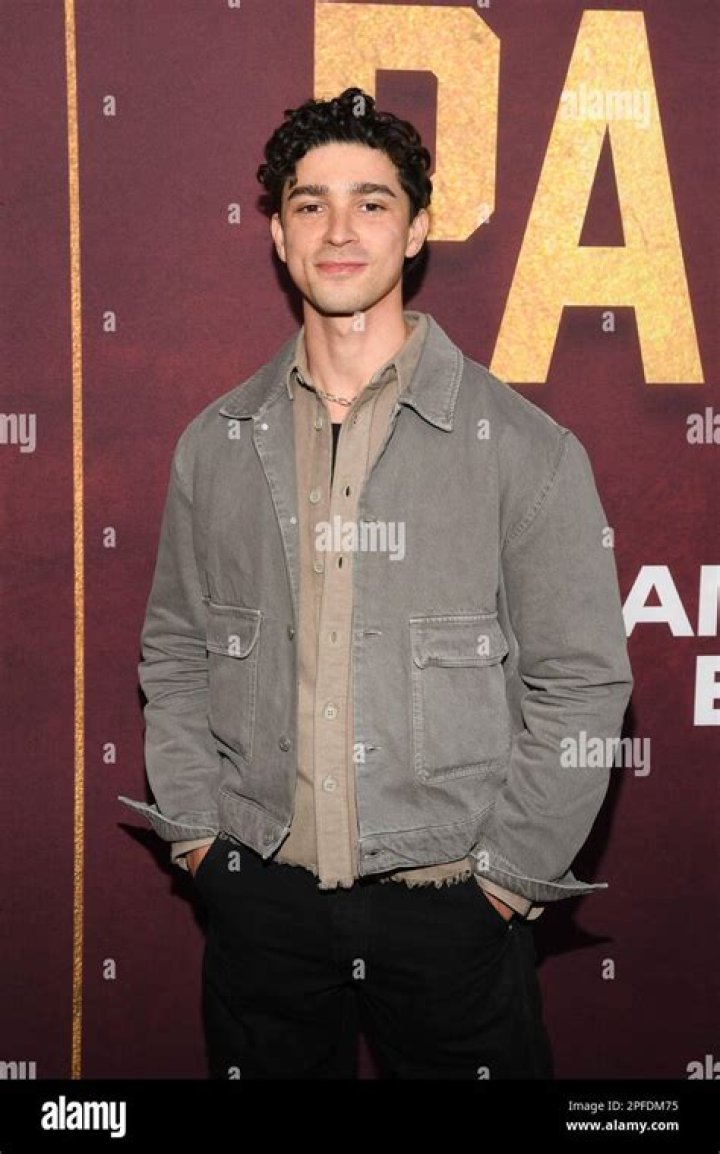 Isaac Cole Powell Height, Weight, Net Worth, Age, Birthday, Wikipedia, Who, Nationality, Biography