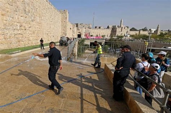
Israeli critically wounded in Jerusalem stabbing attack 