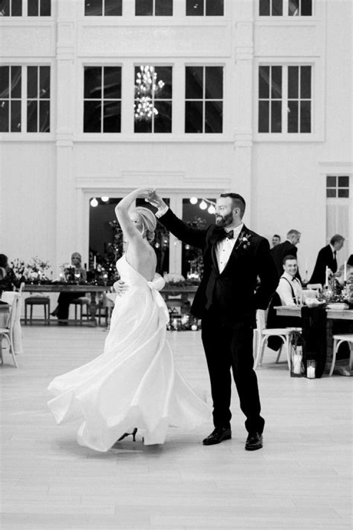 Jackie Oshry’s Husband – Is She Married To Zachary Weinreb? All We Know About The Morning Toast Co-host