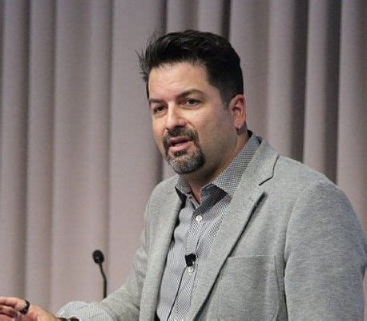 
Jeff Olivet Height, Weight, Net Worth, Age, Birthday, Wikipedia, Who, Nationality, Biography 