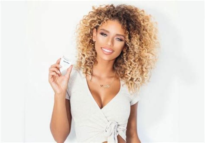Jena Frumes Height, Weight, Net Worth, Age, Birthday, Wikipedia, Who, Instagram, Biography