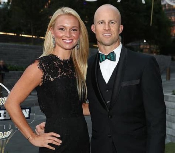 
Jessica Clendenin Height, Weight, Net Worth, Age, Birthday, Wikipedia, Who, Nationality, Biography 