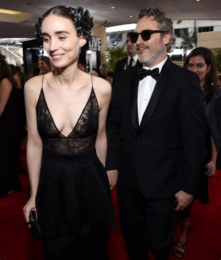 
Joaquin Phoenix Wife Who is Joaquin Phoenix Wife? 