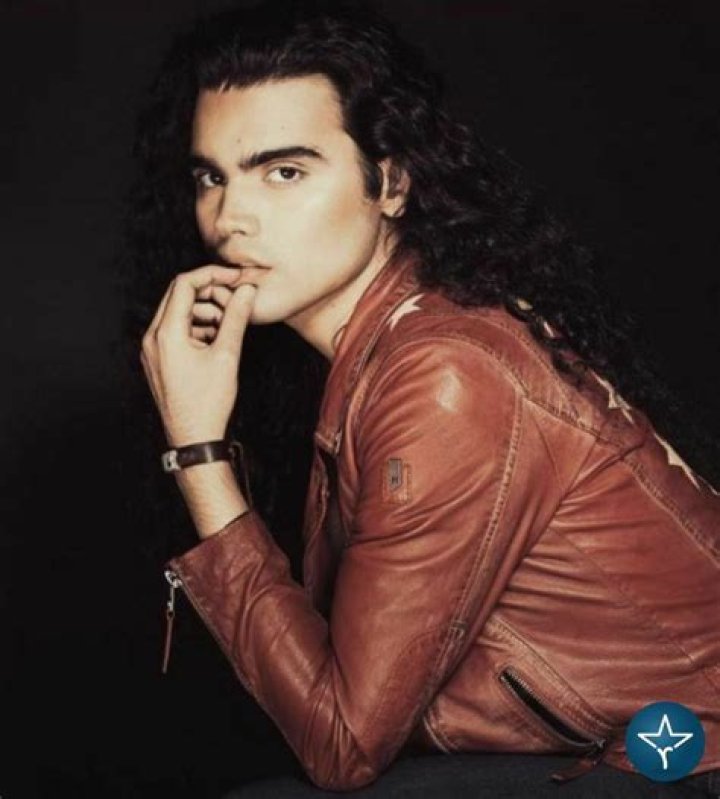 Jojo Fleites Height, Weight, Net Worth, Age, Birthday, Wikipedia, Who, Nationality, Biography