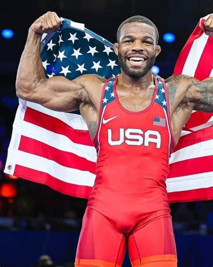 Jordan Burroughs Height, Weight, Net Worth, Age, Birthday, Wikipedia, Who, Nationality, Biography