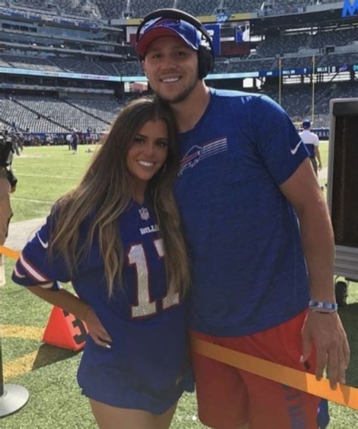 Josh Allen dating Hailee Steinfeld? Buffalo Bills QB spotted with actor post Brittany Williams breakup