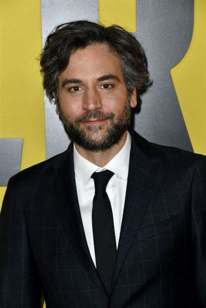 Josh Radnor Height, Weight, Net Worth, Age, Birthday, Wikipedia, Who, Nationality, Biography