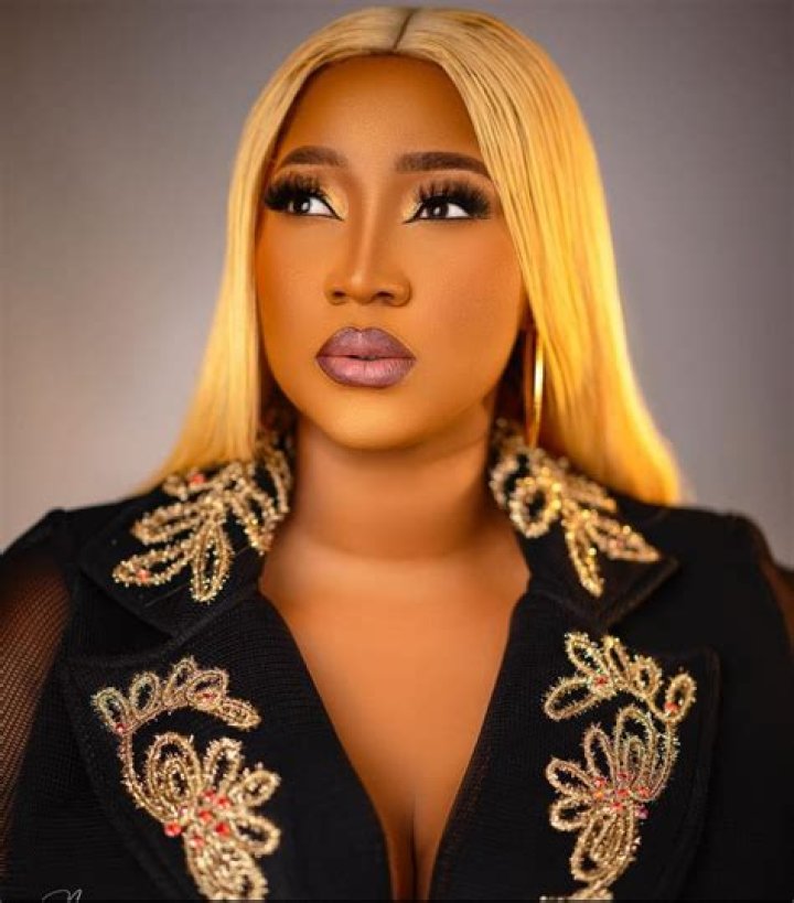 
Judy Austin’s beauty has sparked outrage among netizens 