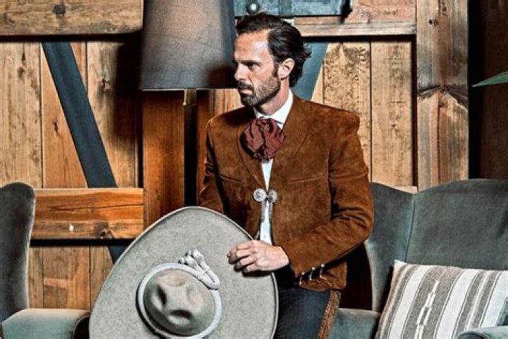 Julio Uribe Curn Height, Weight, Net Worth, Age, Birthday, Wikipedia, Who, Instagram, Biography