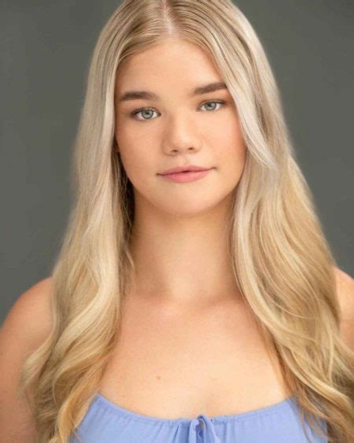 Kadence Kendall Roach Height, Weight, Net Worth, Age, Birthday, Wikipedia, Who, Instagram, Biography