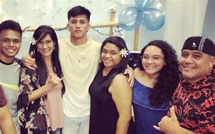 
Kaulana Pakele Height, Net Worth, Age, Wiki, Who, Facts, Biography 