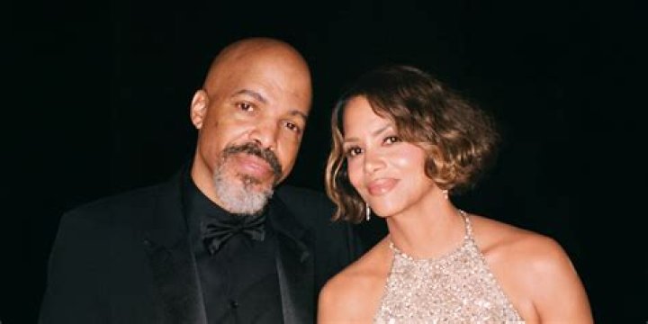 
Kayce Smith Barstool and Boyfriend Nathan Sebesta Announce Pregnancy, Are Wedding Bells In The Near Future? 