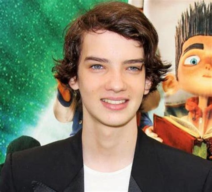 
Kodi Smit-Mcphee Height, Weight, Net Worth, Age, Birthday, Wikipedia, Who, Nationality, Biography 