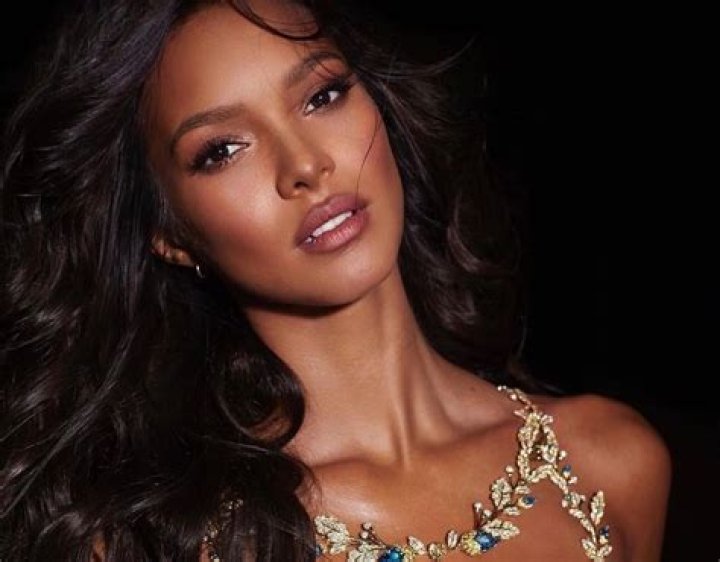 Lais Ribeiro Height, Weight, Net Worth, Age, Birthday, Wikipedia, Who, Nationality, Biography