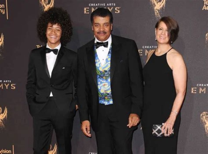 Laney DeGrasse Height, Weight, Net Worth, Age, Birthday, Wikipedia, Who, Instagram, Biography