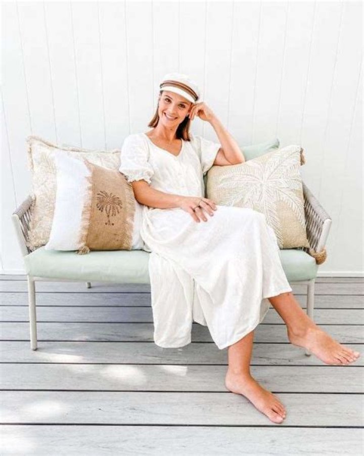 
Lauren Brant Height, Weight, Net Worth, Age, Birthday, Wikipedia, Who, Nationality, Biography 