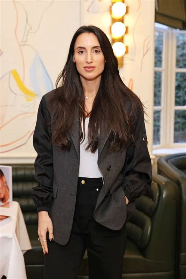 Lily Fortescue Height, Weight, Net Worth, Age, Birthday, Wikipedia, Who, Nationality, Biography