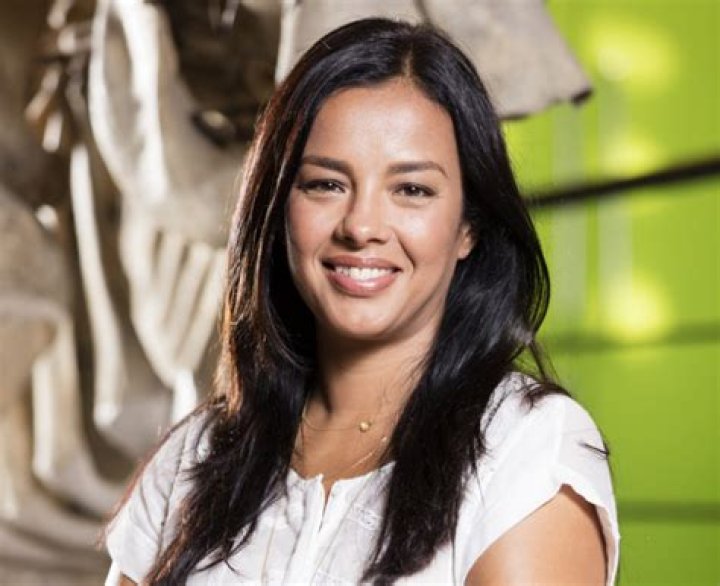 
Liz Bonnin Height, Weight, Net Worth, Age, Birthday, Wikipedia, Who, Nationality, Biography 