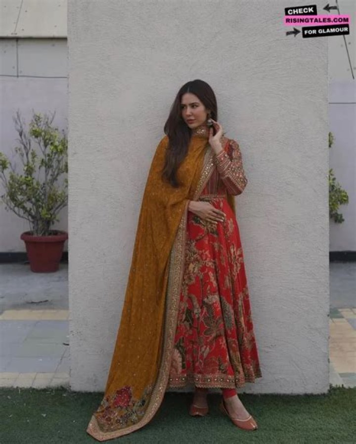 Mahira Sharma Arshvir Kaur Bajwa Height, Weight, Net Worth, Age, Birthday, Wikipedia, Who, Instagram, Biography