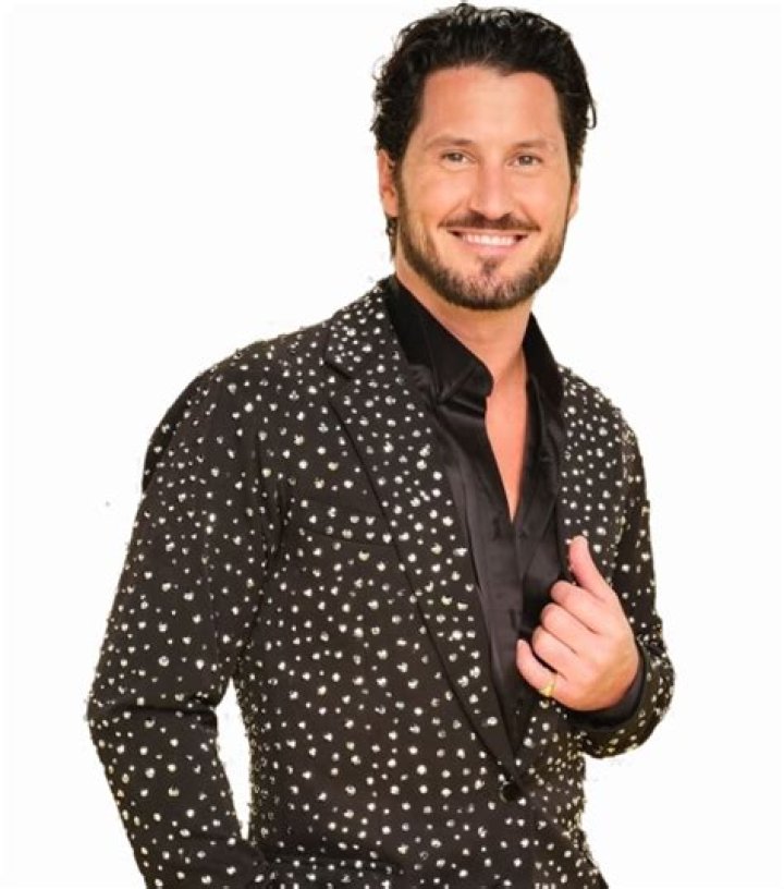 Maks Chmerkovskiy Height, Weight, Net Worth, Age, Birthday, Wikipedia, Who, Nationality, Biography