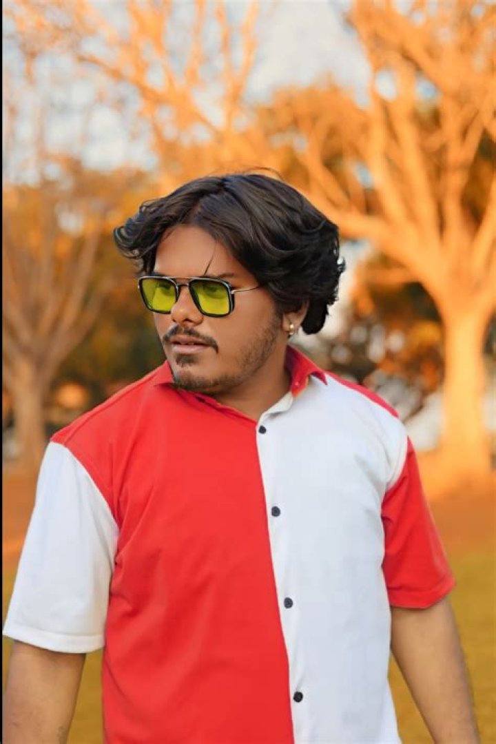 
Mandava Sai Kumar Height, Weight, Net Worth, Age, Birthday, Wikipedia, Who, Nationality, Biography 