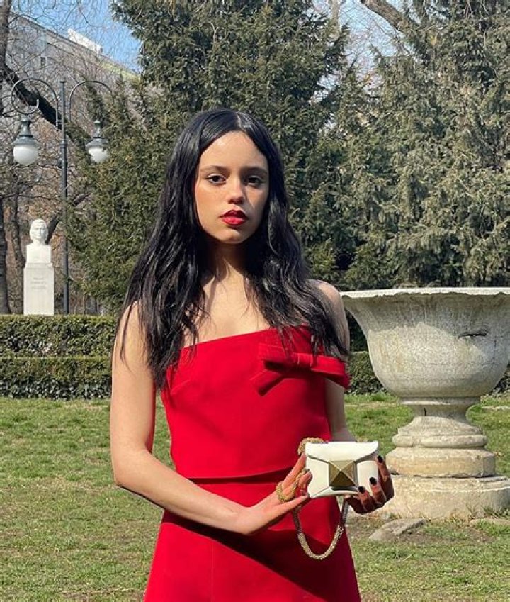 
Mariane Jenna Height, Weight, Net Worth, Age, Birthday, Wikipedia, Who, Nationality, Biography 