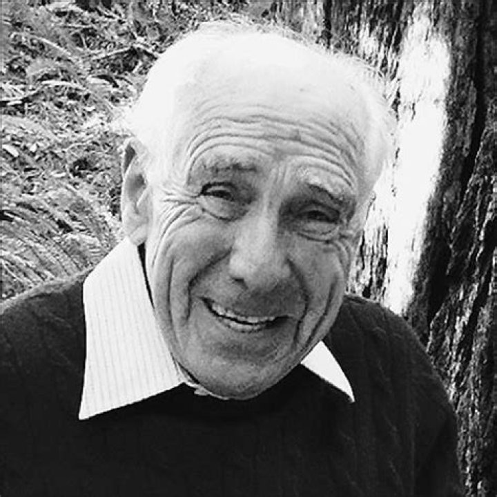 Matthew Lorber Height, Weight, Net Worth, Age, Birthday, Wikipedia, Who, Instagram, Biography