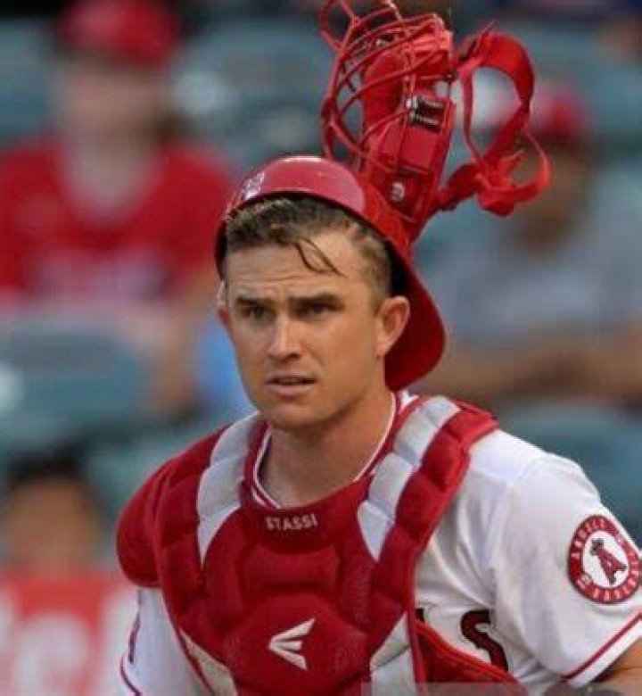 
Max Stassi Height, Weight, Net Worth, Age, Birthday, Wikipedia, Who, Nationality, Biography 