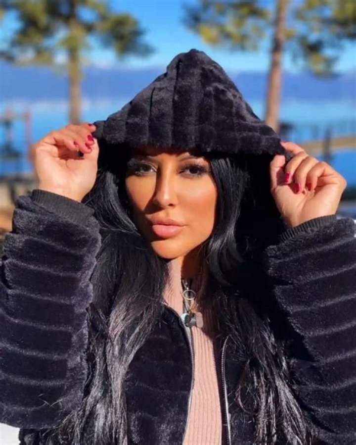 Maya Mia Height, Weight, Net Worth, Age, Birthday, Wikipedia, Who, Instagram, Biography