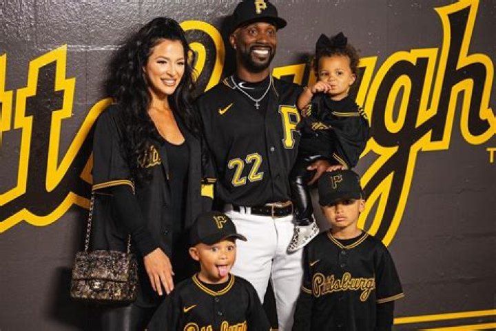 Meet Andrew McCutchen Wife Maria Hanslovan – Children And Married Life