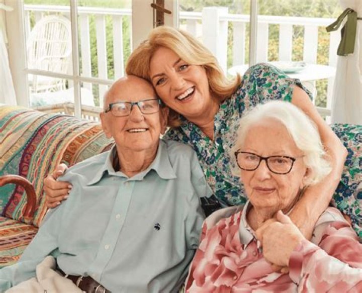 
Meet Jean Kittson Husband- Everything To Know About Patrick Cook 