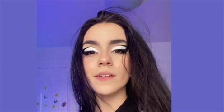 
Meet TikTok Star Avivasofia – Who is she? Age, Height, Wiki 