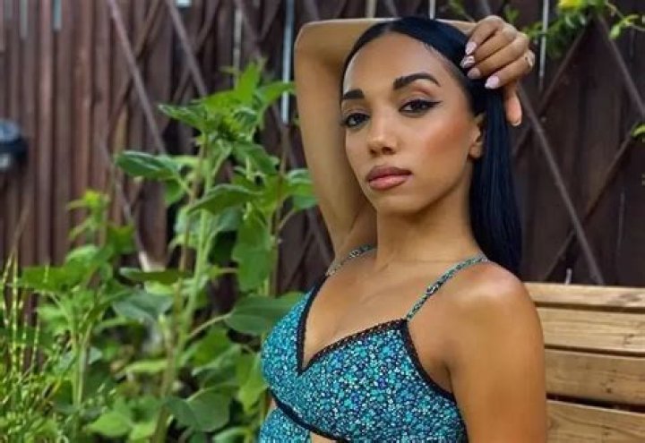 
Michelle Tsiakkas Height, Weight, Net Worth, Age, Birthday, Wikipedia, Who, Nationality, Biography 