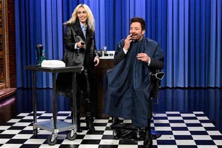 
Miley Cyrus Shaves Off Jimmy Fallon’s Beard on ‘The Tonight Show’ — WATCH 
