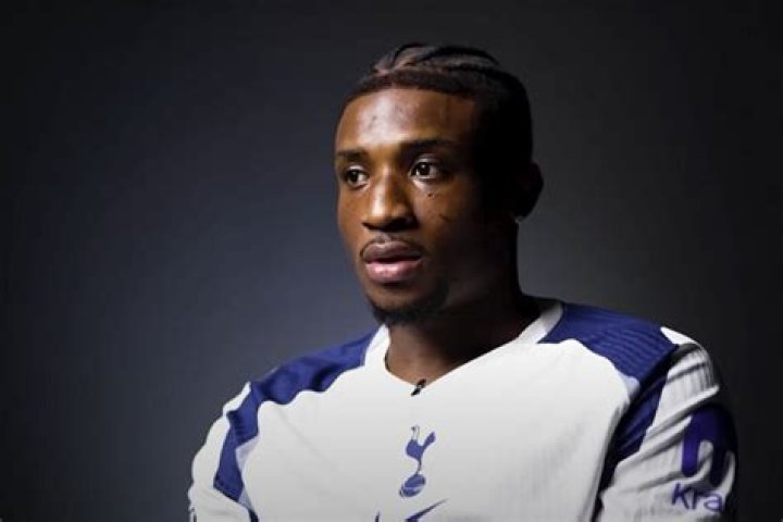 
Mohammed Kudus Height, Weight, Net Worth, Age, Birthday, Wikipedia, Who, Instagram, Biography 