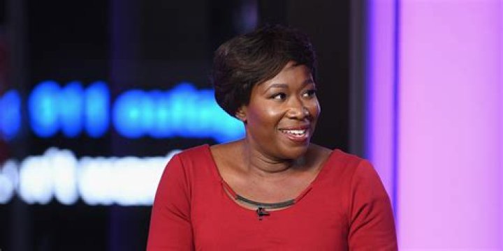 MSNBC Joy Reid Bio, Weight Loss, Salary, Homophobic, Husband Jason, Net Worth