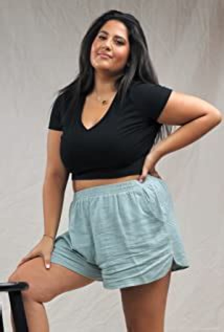 Natasha Behnam Height, Weight, Net Worth, Age, Birthday, Wikipedia, Who, Instagram, Biography