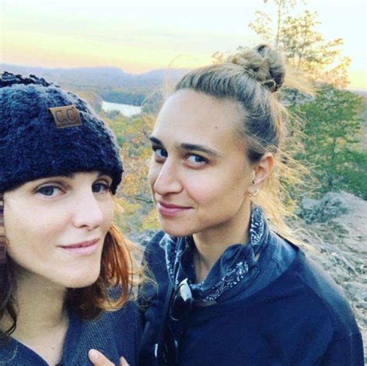 Nicol Paone Height, Weight, Net Worth, Age, Birthday, Wikipedia, Who, Instagram, Biography