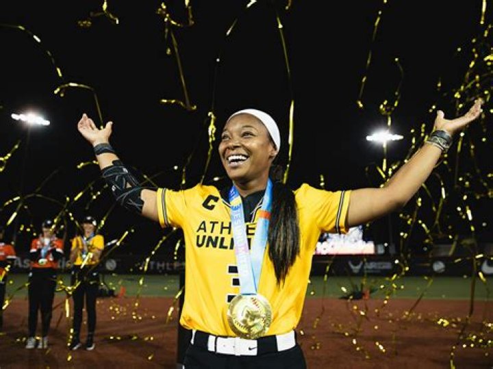 Odicci Alexander Height, Weight, Net Worth, Age, Birthday, Wikipedia, Who, Nationality, Biography