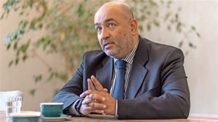 
Omid Nouripour Height, Weight, Net Worth, Age, Birthday, Wikipedia, Who, Nationality, Biography 