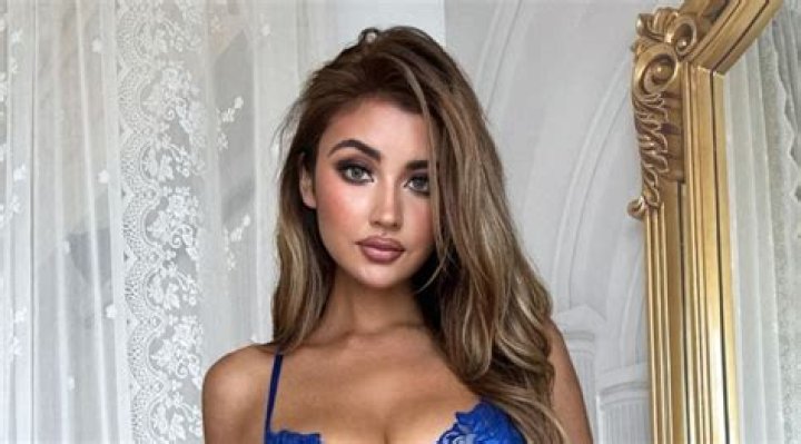 
Paris Turner Height, Weight, Net Worth, Age, Birthday, Wikipedia, Who, Nationality, Biography 