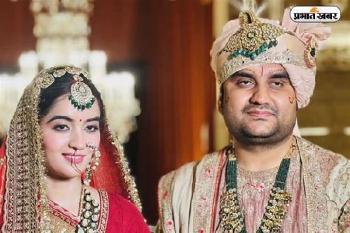 
Prachi Upadhyay Height, Weight, Net Worth, Age, Birthday, Wikipedia, Who, Nationality, Biography 