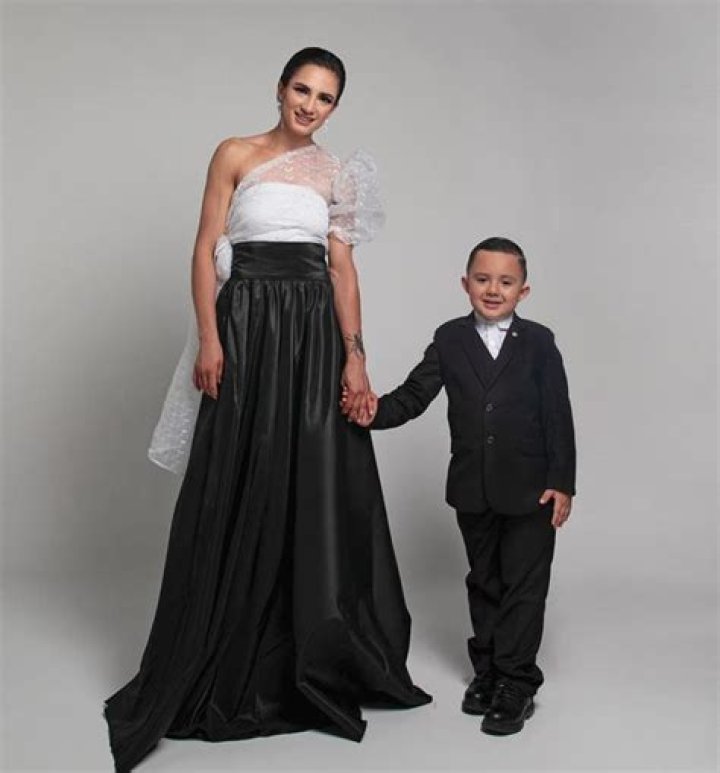 
Pros react to brawl between Yazmin Jauregui & Lasmin Lucindo has been the best debut bout I’ve ever seen 