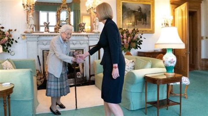 
Queen Elizabeth Breaks Tradition While Appointing New British Prime Minister Liz Truss 