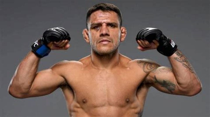 
Rafael Dos Anjos Youngest Son Gives Him Extra Motivation 