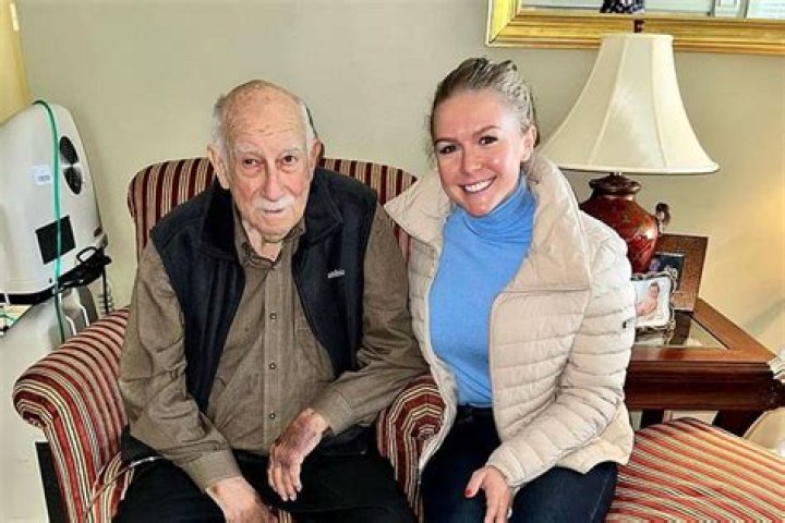 
Ray Wieczorek, Former Mayor of Manchester, dies at 93 