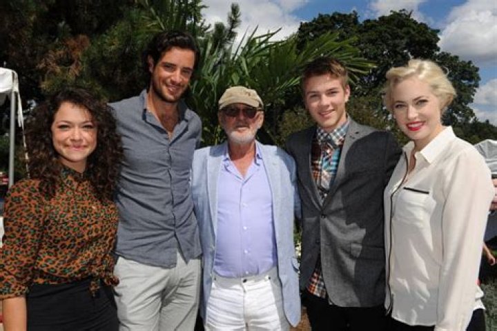 
Renate and Dan Maslany, Tatiana Maslany’s parents, who are they? The She-Hulk: Attorney at Law Actress’ Net Worth 